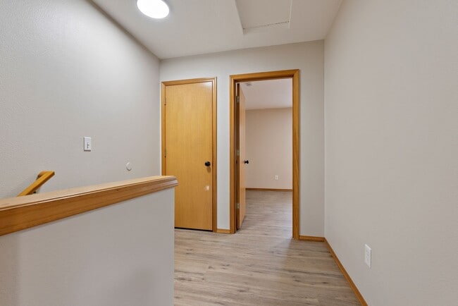 Building Photo - 2835 SE 90th Pl