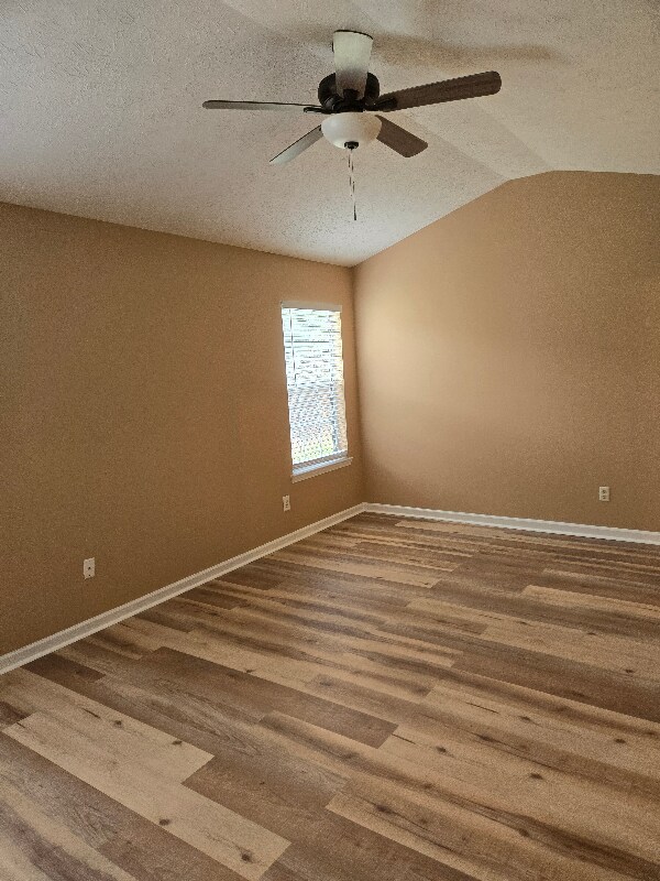 Building Photo - 6090 Emerald Pointe Cir