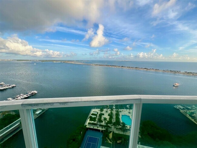 Primary Photo - 2101 Brickell Ave