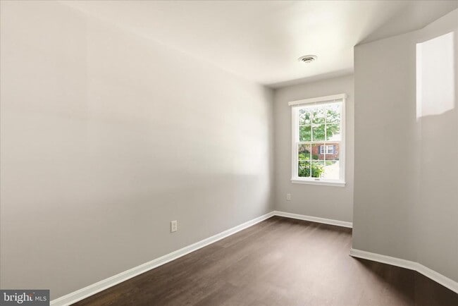 Building Photo - 1008 Orchard Dr