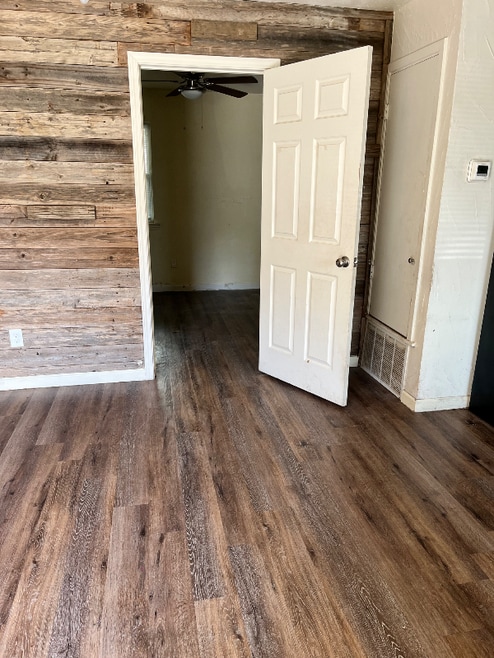 Building Photo - 1015 N 14th St