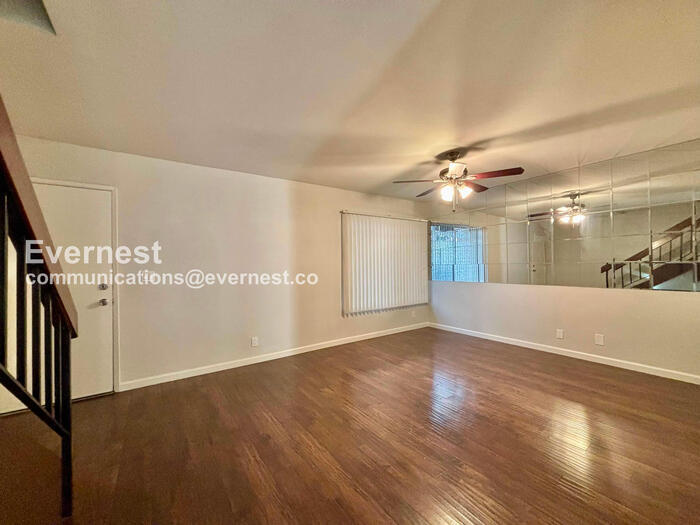 Building Photo - 8347 Burnet Ave