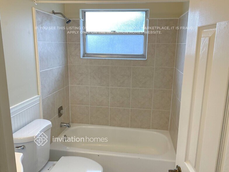 Building Photo - 5206 Ardmore Dr