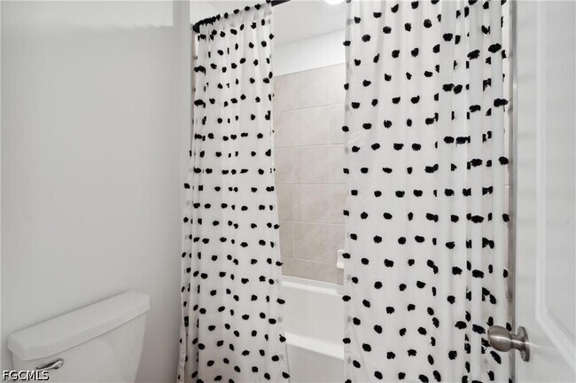 Building Photo - 17729 Paradiso Wy