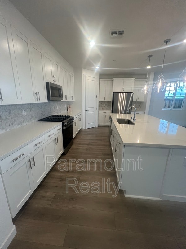 Building Photo - 16516 Barnett St