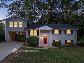 Building Photo - 544 Oakside Dr SW