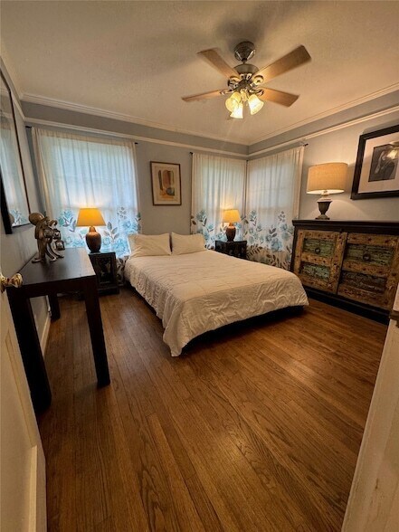 Building Photo - 8642 Daytonia Ave