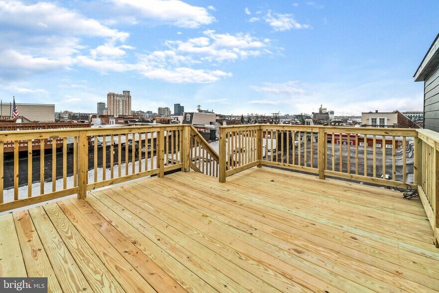 Building Photo - 1530 Covington St