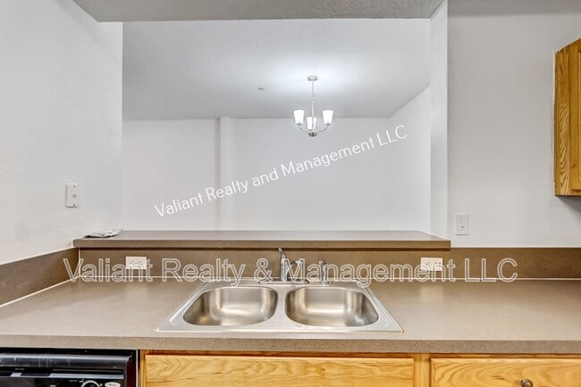 Building Photo - 575 Oakleaf Plantation Pkwy