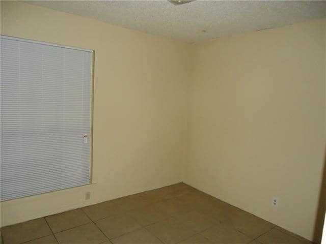 Building Photo - 1309 Westcott Dr
