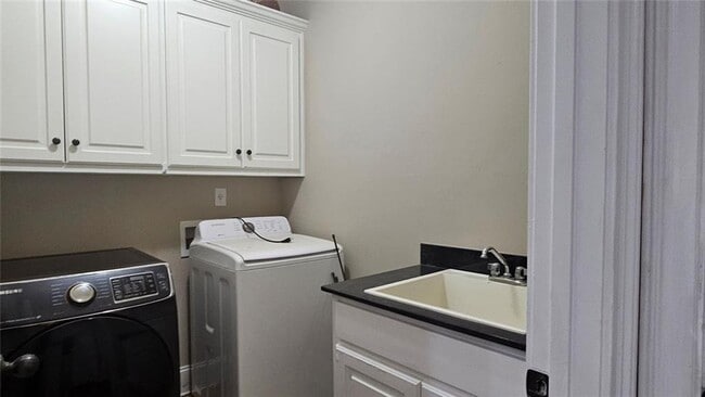 Building Photo - 1450 Ashbury Park Dr NE