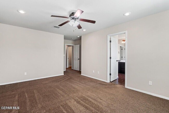 Building Photo - 2047 Dreamlight Pl