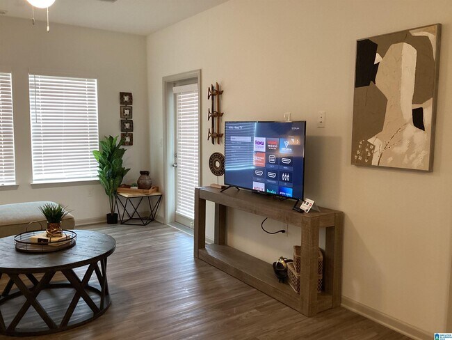 Building Photo - 4000 Skyline Rdg Rd