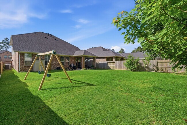 Building Photo - 127 Buttonwood Ct