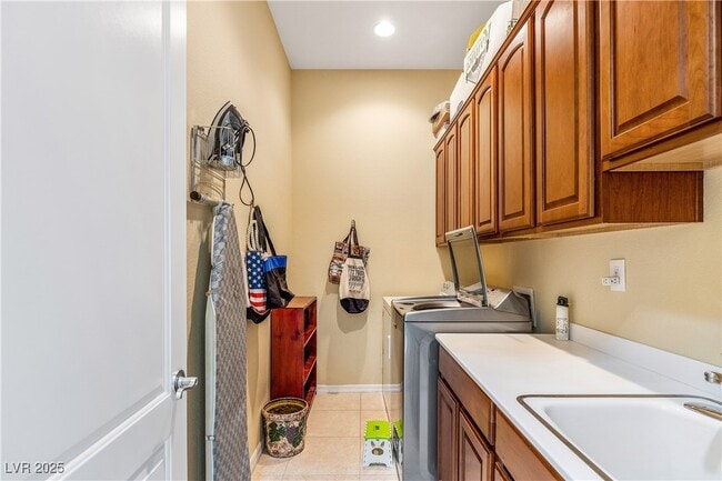 Building Photo - 2611 Savannah Springs Ave