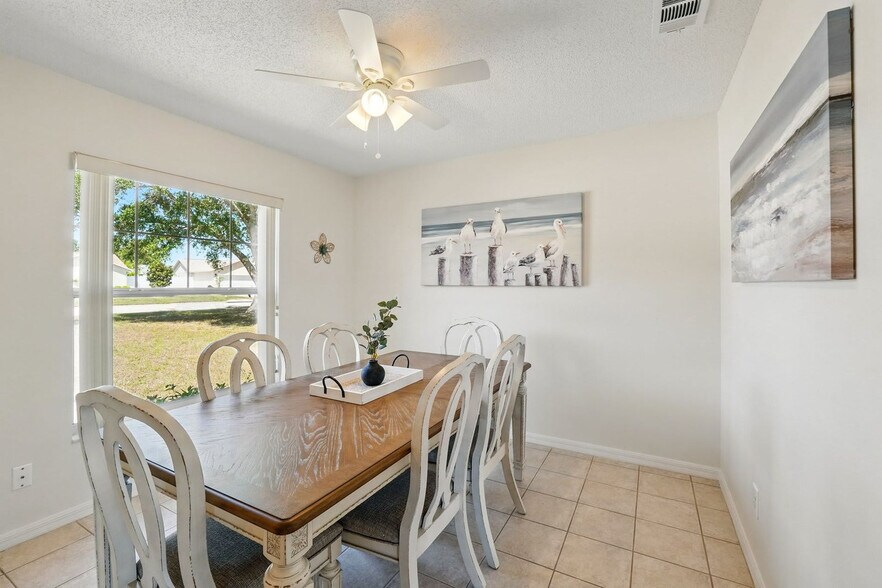 Building Photo - 15013 Margaux Dr