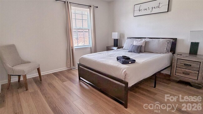 Building Photo - 6314 Old Pineville Rd