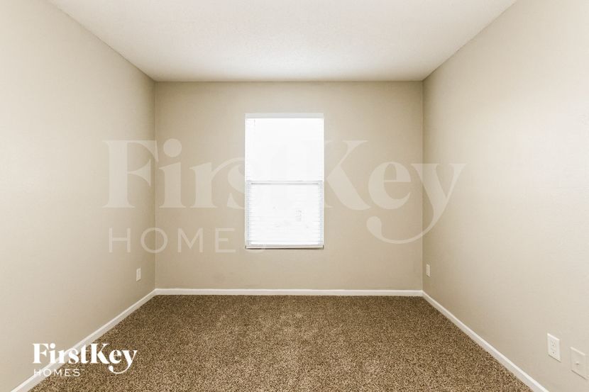 Building Photo - 11428 Cuyahoga Dr