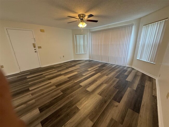 Building Photo - 3002 W Fox Squirrel Dr