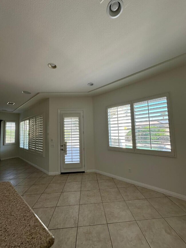 Building Photo - 110 Francesca Ct