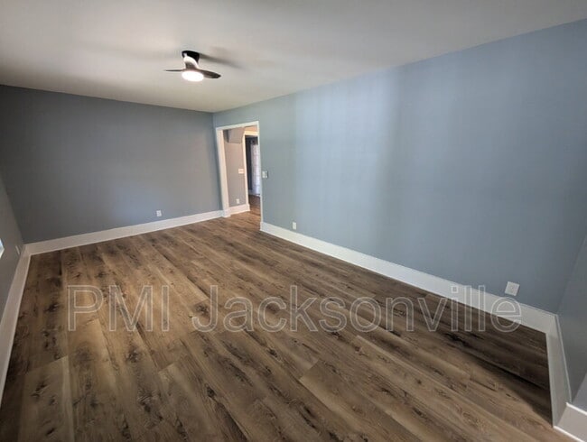 Building Photo - 7069 Perke Dr
