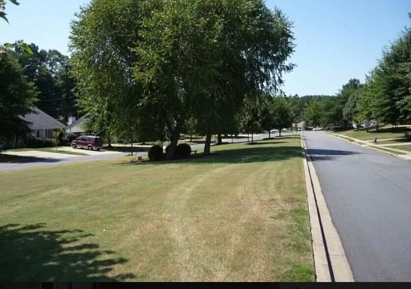 Building Photo - 71 Sweetbriar Ln