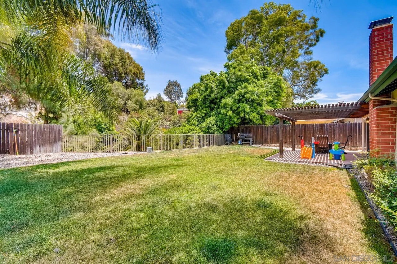 Building Photo - 5664 Campanile Way