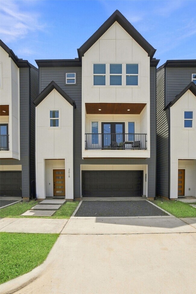 Building Photo - 2618 McIlhenny St