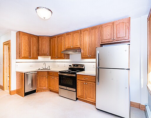 Building Photo - 46 Garden St