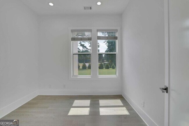 Building Photo - 2964 Old Peachtree Rd NE