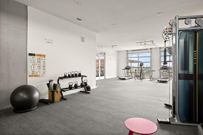 Building Photo - 4361 S Congress Ave