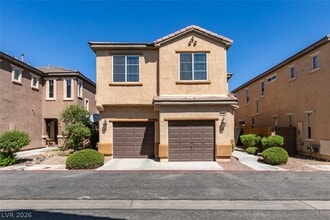 Building Photo - 685 Taliput Palm Pl