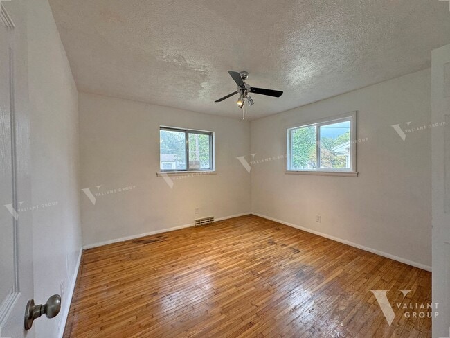 Building Photo - Charming 3-Bedroom, 2-Bath Home for Rent i...