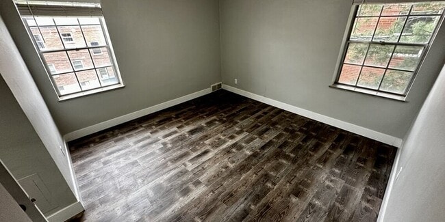 Building Photo - 5836 Sunshine Dr