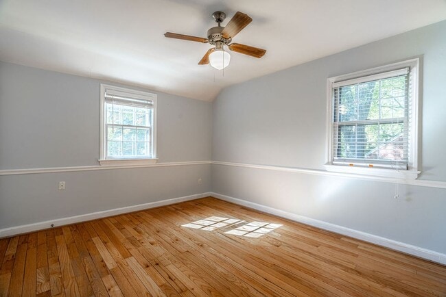 Building Photo - Charming 3 Bedroom Colonial Home in Bethesda