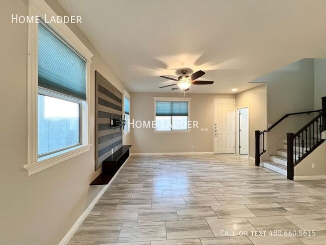 Building Photo - 2452 N 73rd Ln