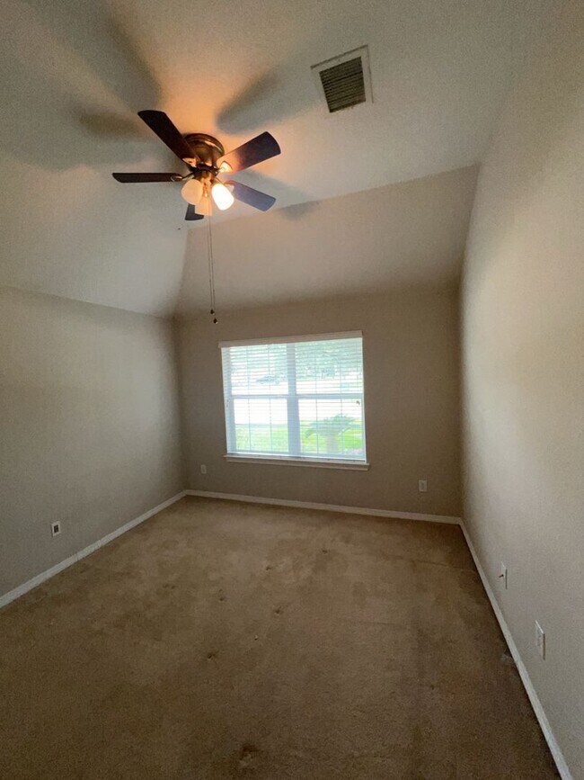 Building Photo - 24802 Jillian Way Ct