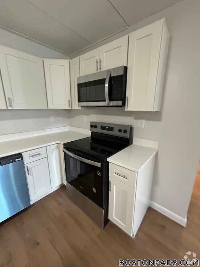 Building Photo - 30 Normandy Ave
