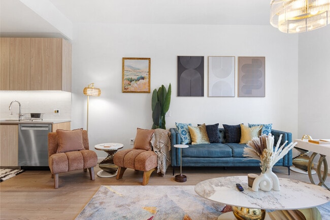 Building Photo - 1 Riva Row