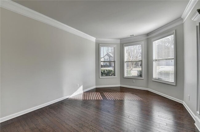 Building Photo - 4810 Haysboro Way