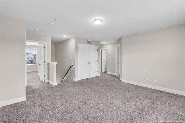 Building Photo - 5344 Debut Ave