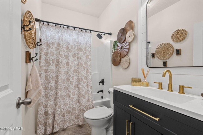 Building Photo - 105 Johnson Bayou Dr