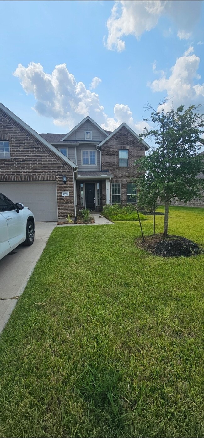 Building Photo - 2907 Velda May Dr