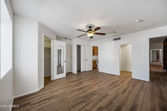 Building Photo - 35030 N 51st St