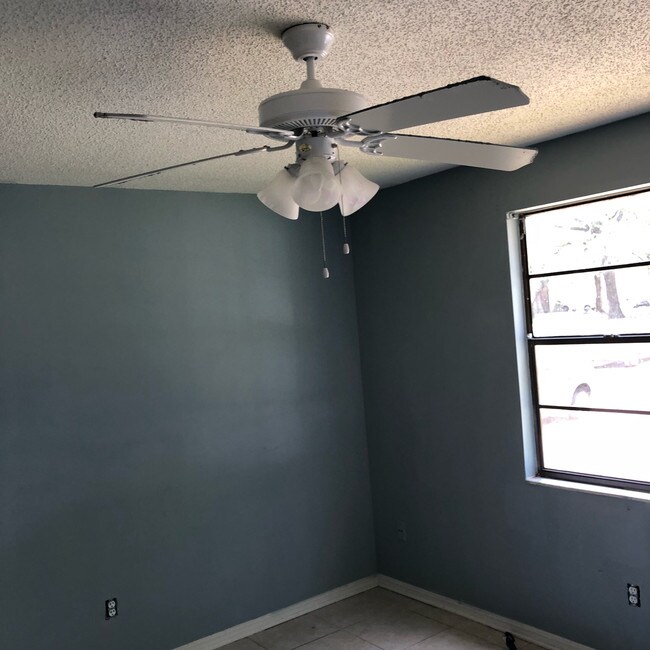 Building Photo - 1910 Wells Rd