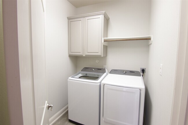 Building Photo - 18659 Fairmont Springs Ct