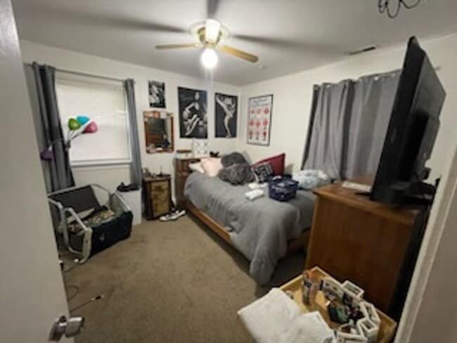 Building Photo - 7305 Harrison Ave