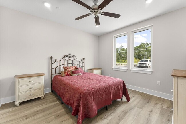 Building Photo - 725 J D Miller Rd