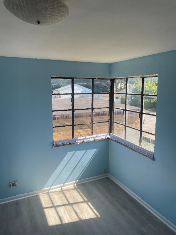 Building Photo - 4233 Ridge Rd