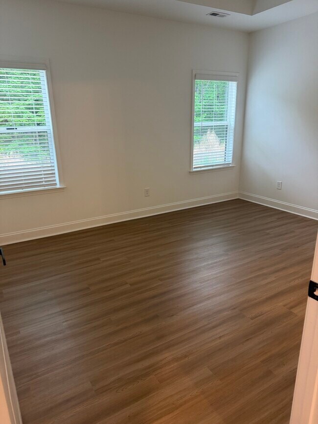 Building Photo - 226 Dunnbrook Dr